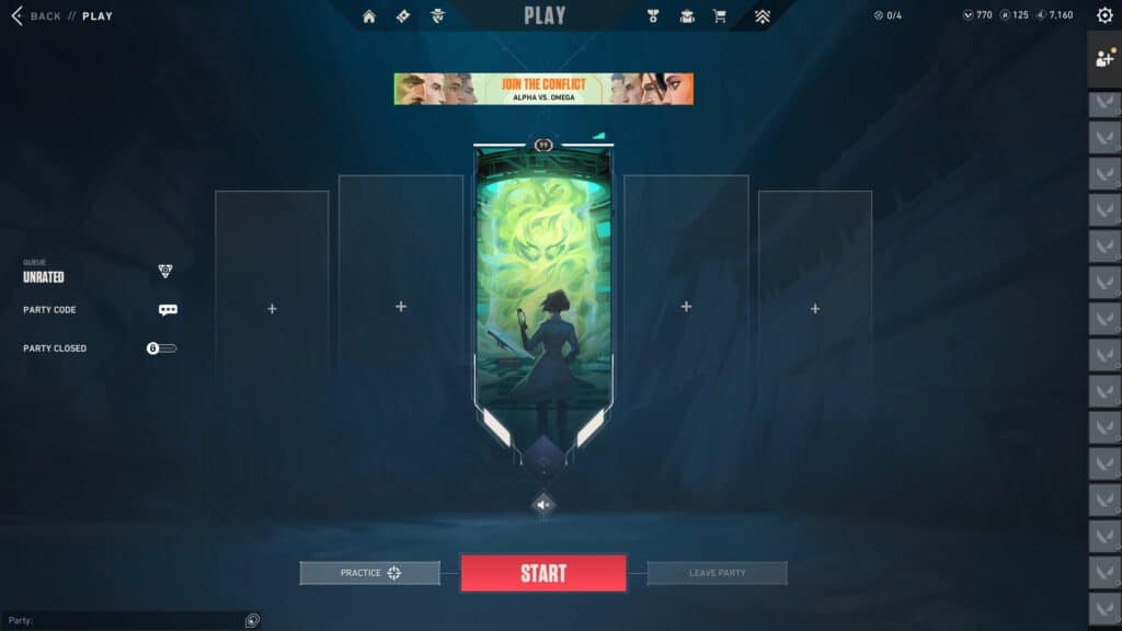 Uma captura de tela do menu do lobby do jogo Valorant exibindo opções para os modos ‘Unrated’ e ‘Practice’, com um gráfico central de uma agente feminina em um quadro estilizado e um banner publicitário dizendo ‘JUNTE-SE AO CONFLITO ALPHA VS. ÓMEGA'