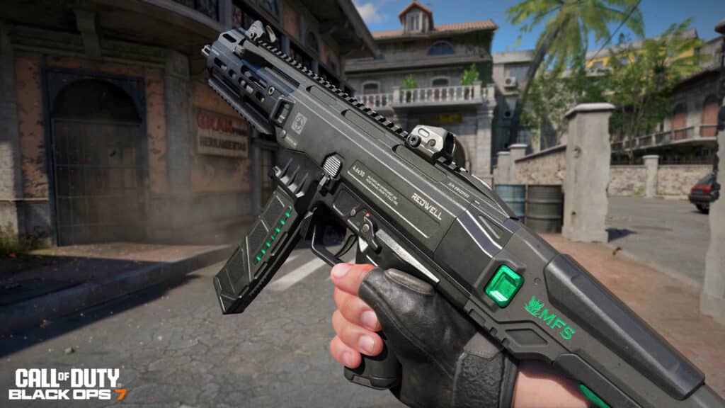 Bild eines Black Ops 7-Spielers mit einer REV-46-Maschinenpistole