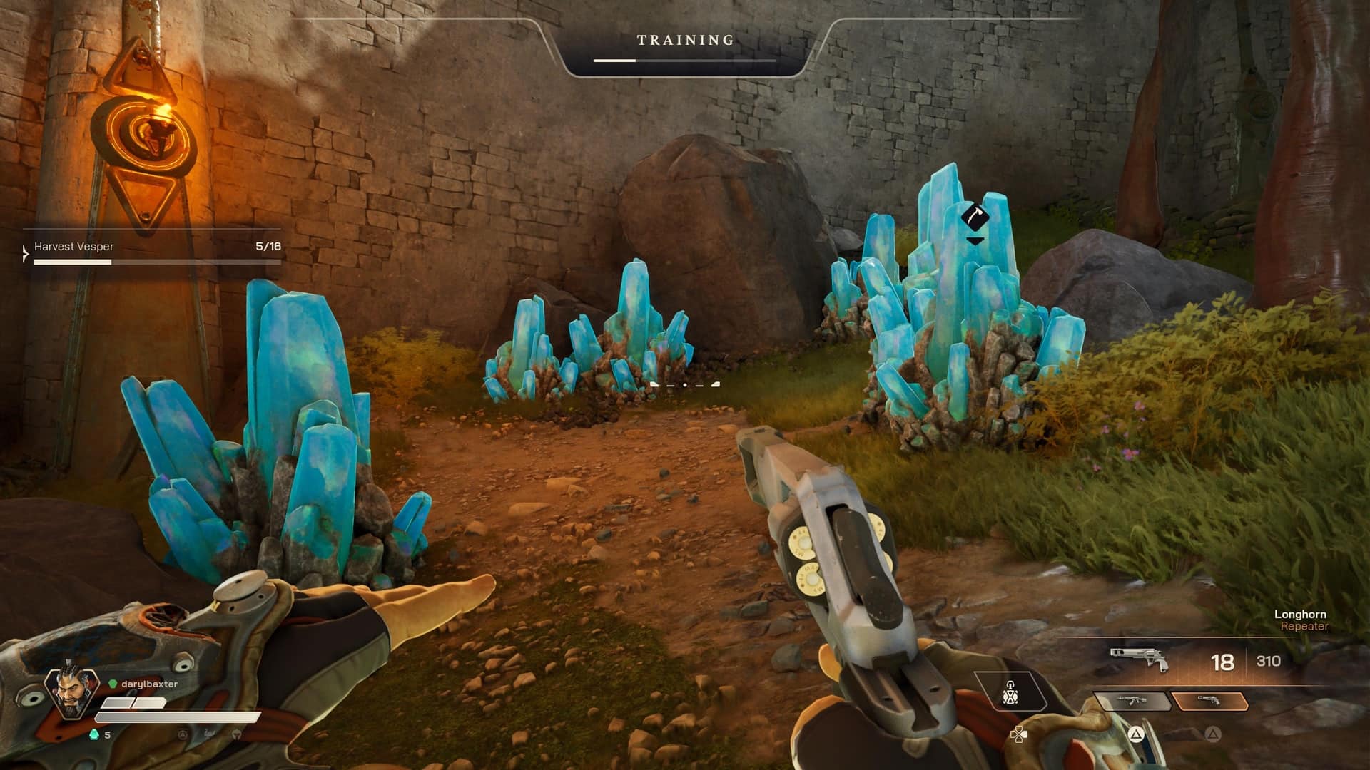 Uno screenshot del prossimo videogioco Highguard, che mostra la prospettiva del giocatore, i grandi cristalli Vesper blu da raccogliere e il "lungo corno" pistola in mano