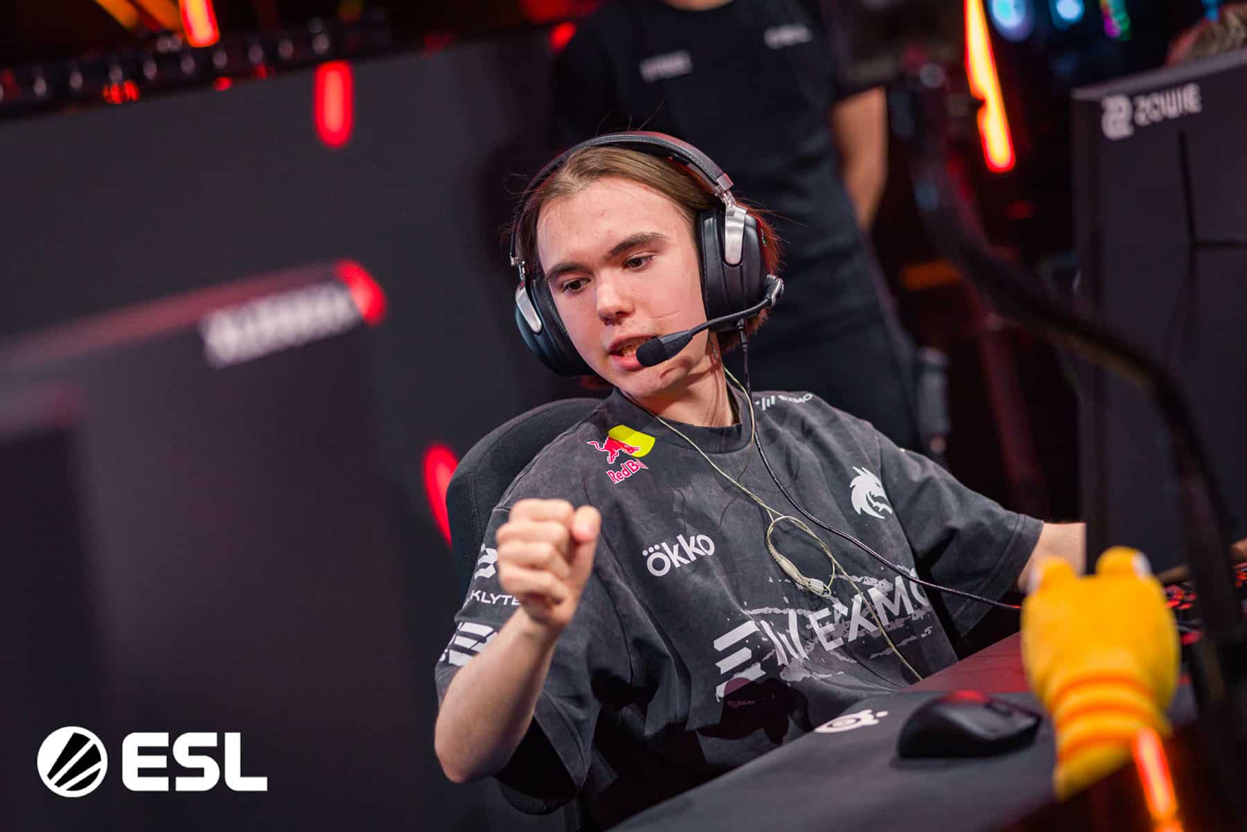 Image of Team Spirit Counter-Strike player donk holding out closed fist while competing at IEM Krakow 2026
