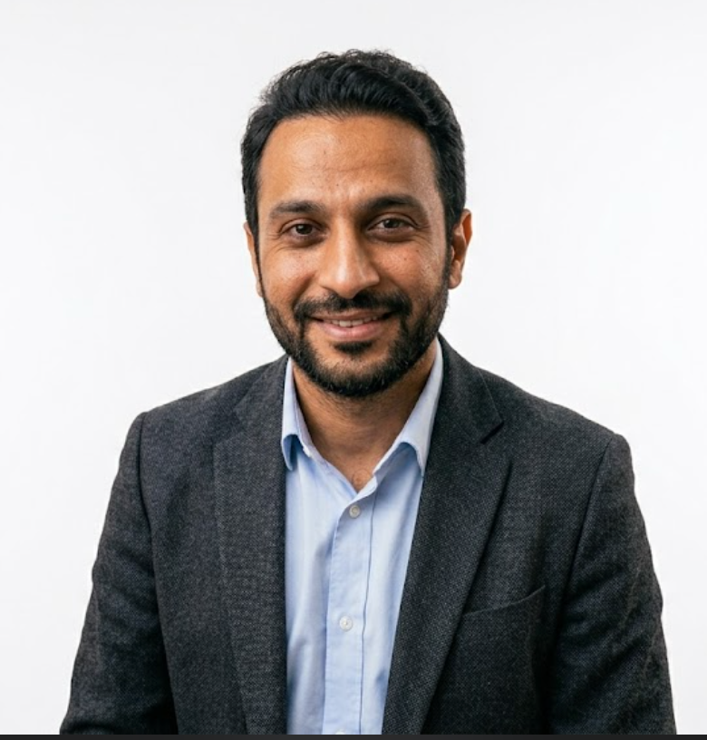 إلياس منصور
