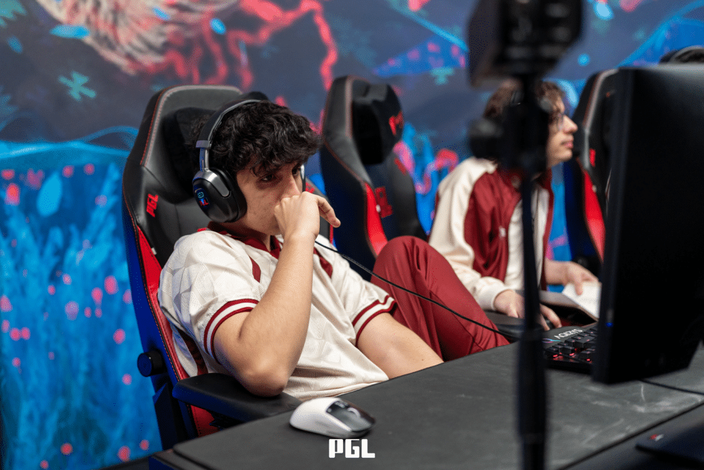 Dota 2 pros salaries are too high and the scene is suffering for it