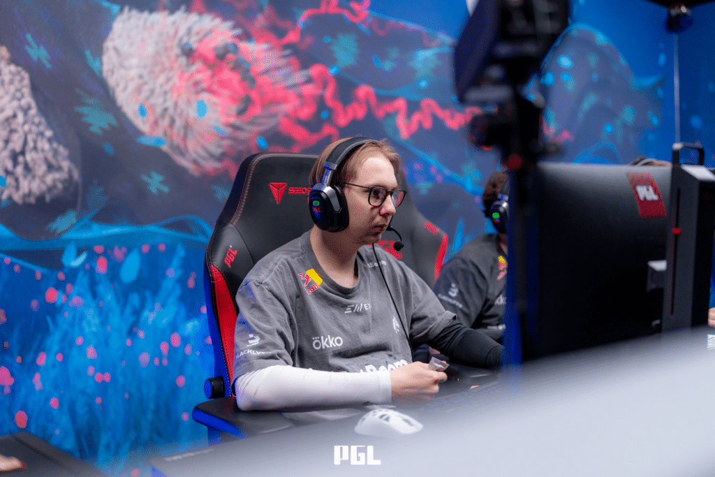 Panto to MOUZ