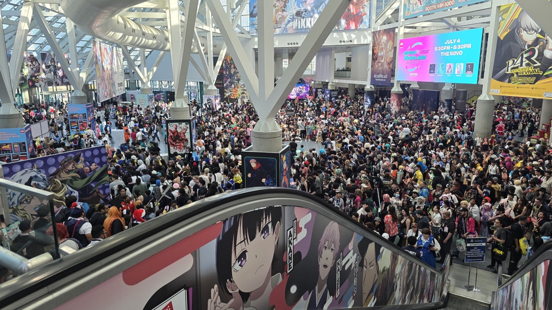 view of anime expo crowd